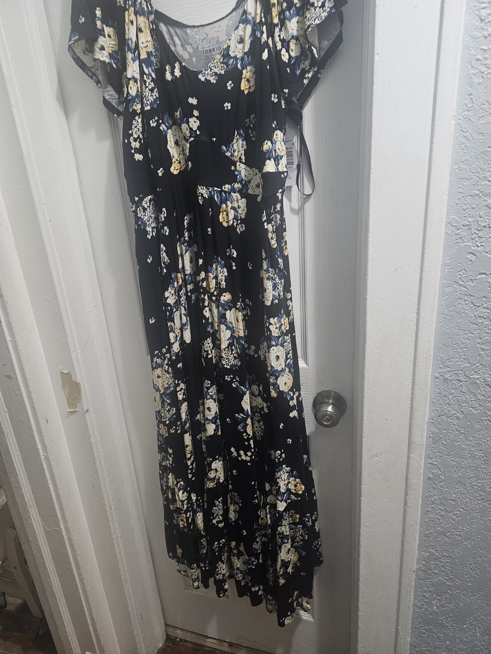 torrid Black Maxi Dress with Yellow & Blue Floral Print - Picture 3 of 5